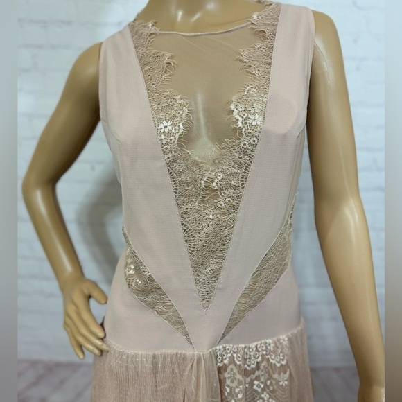 FREE PEOPLE “Dove Dress” Partial sheer Lace Drop waist tiered Skirt Size 10 EUC - Picture 4 of 16